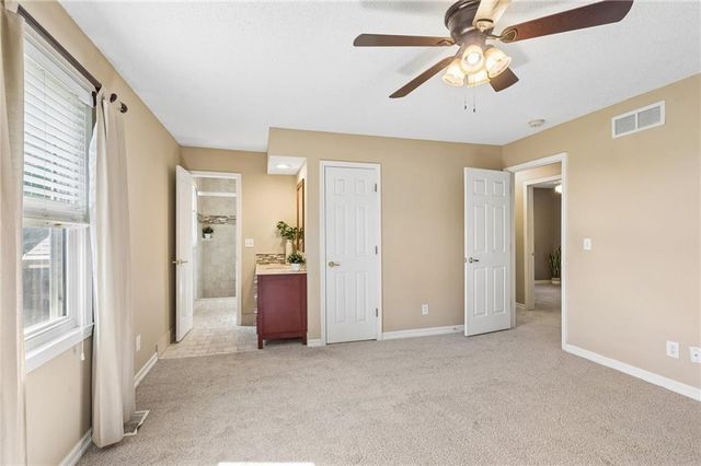 631 Cosby Street, Liberty, MO 64068