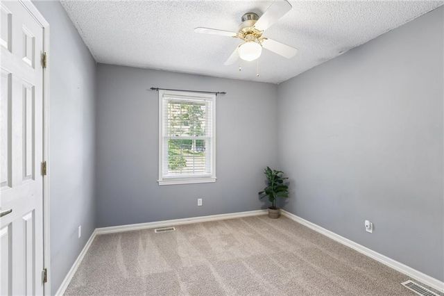 631 Cosby Street, Liberty, MO 64068