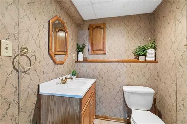 631 Cosby Street, Liberty, MO 64068