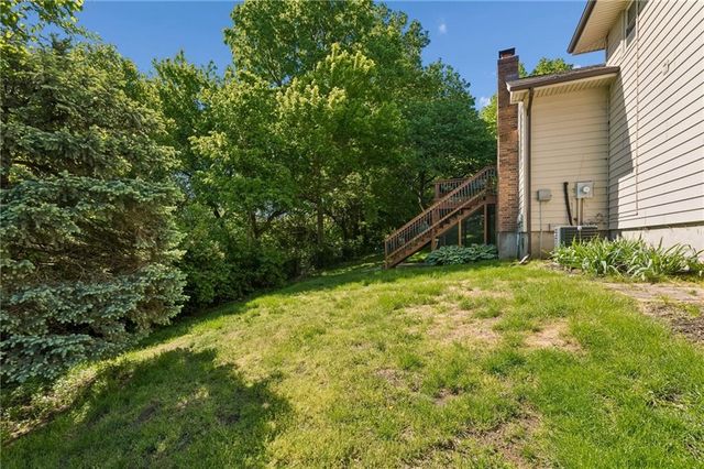 631 Cosby Street, Liberty, MO 64068