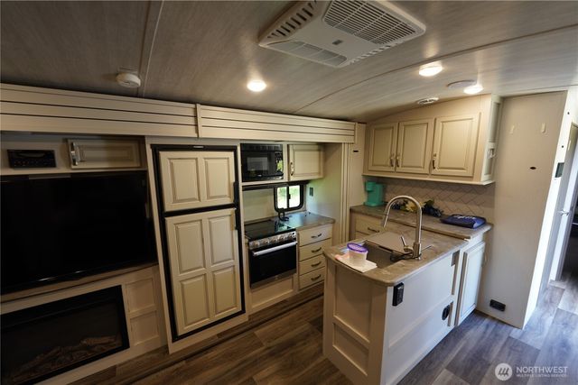 27509 U Street, Ocean Park, WA 98640