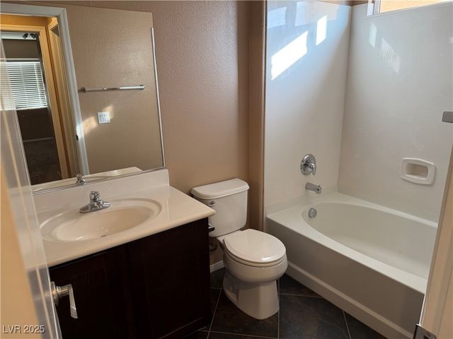 9869 Juno Hills Street, Las Vegas, NV 89178