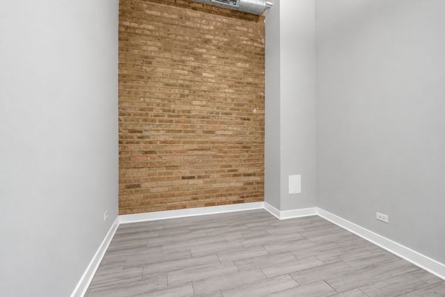 4437 W Fullerton Avenue SF, Chicago, IL 60639