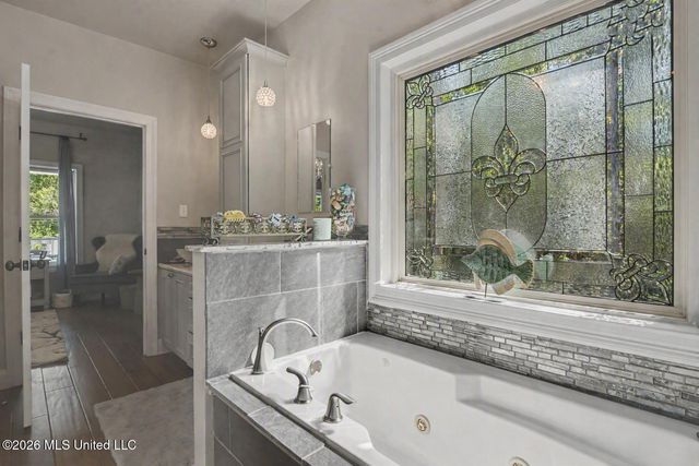 6040 Choctaw Place, Kiln, MS 39556