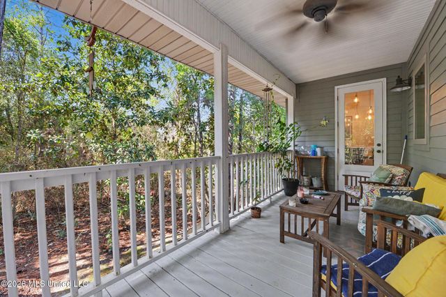 6040 Choctaw Place, Kiln, MS 39556