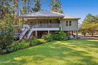 6040 Choctaw Place, Kiln, MS 39556