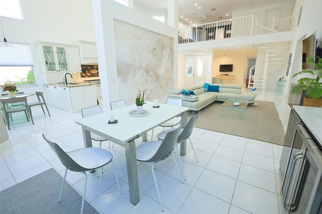 3527 FAIR OAKS LANE, Longboat Key, FL 34228