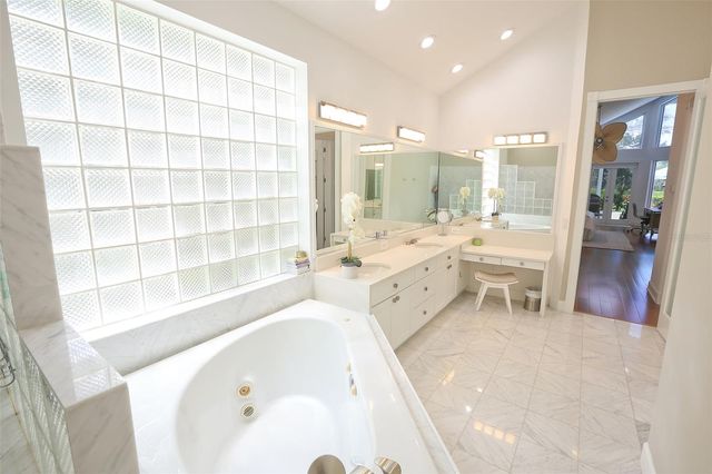 3527 FAIR OAKS LANE, Longboat Key, FL 34228