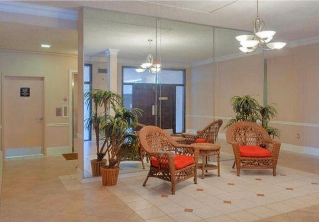 500 Executive Center Drive 2h, West Palm Beach, FL 33401