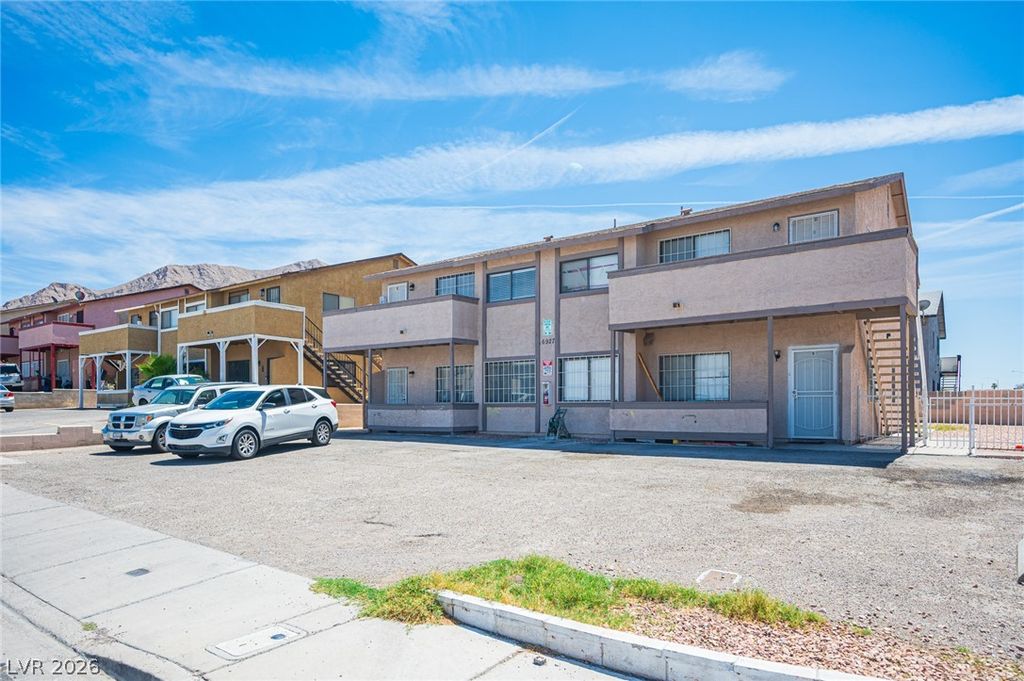 6927 Appleton Drive, Las Vegas, NV 89156 — photo 2