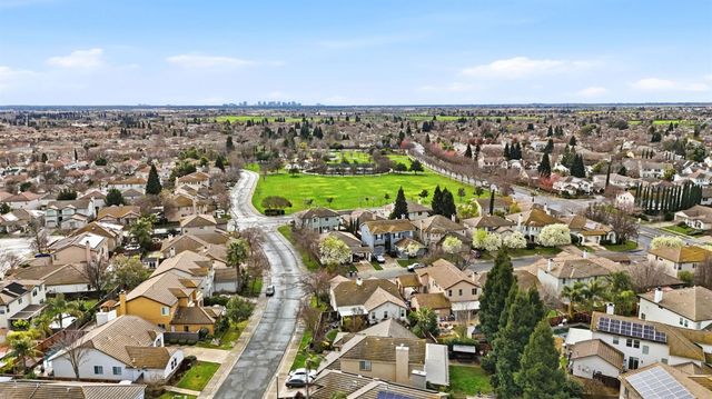 2638 Macon Dr, Sacramento, CA 95835