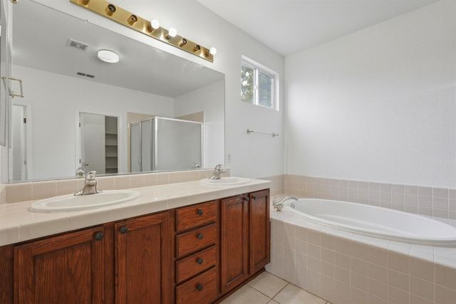 2638 Macon Dr, Sacramento, CA 95835