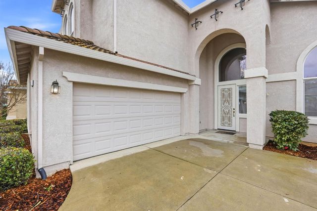 2638 Macon Dr, Sacramento, CA 95835