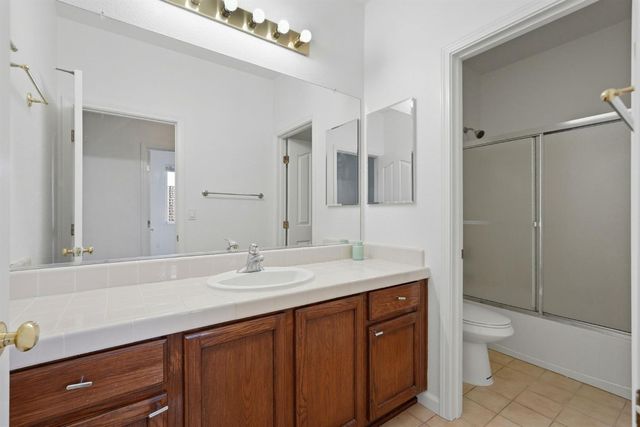 2638 Macon Dr, Sacramento, CA 95835