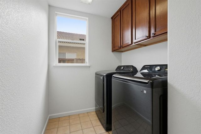 2638 Macon Dr, Sacramento, CA 95835