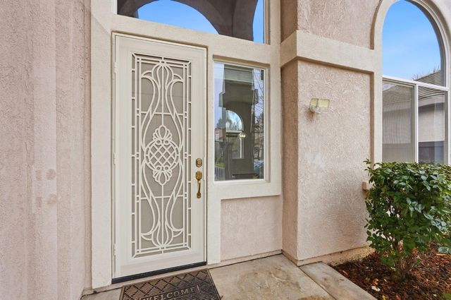 2638 Macon Dr, Sacramento, CA 95835