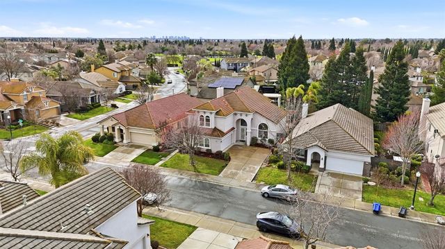 2638 Macon Dr, Sacramento, CA 95835