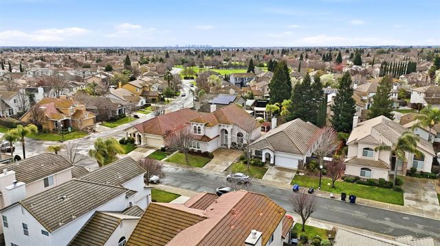 2638 Macon Dr, Sacramento, CA 95835