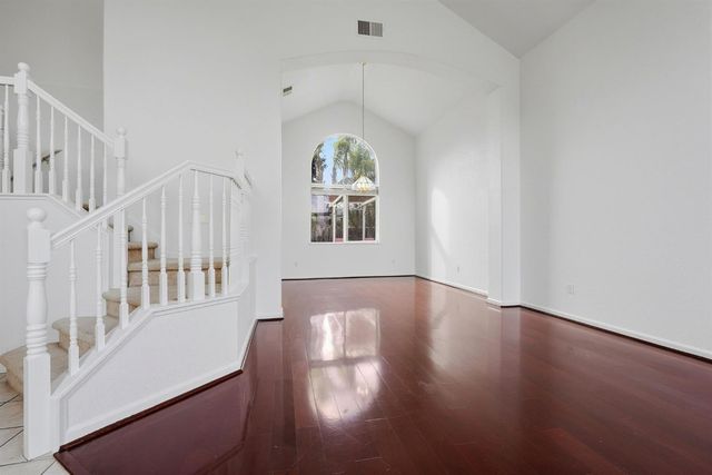 2638 Macon Dr, Sacramento, CA 95835