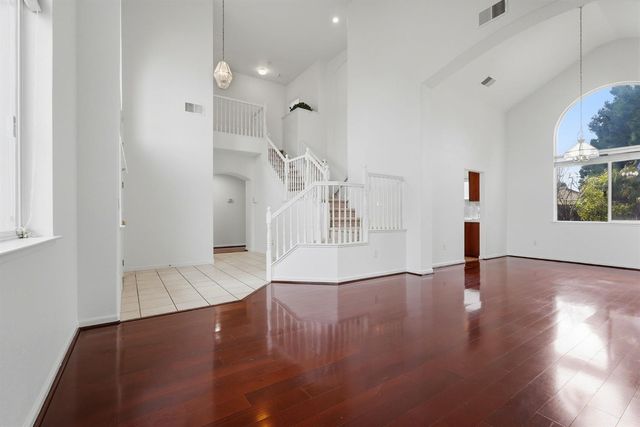 2638 Macon Dr, Sacramento, CA 95835