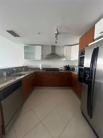 170 SE 14th St 2007, Miami, FL 33131