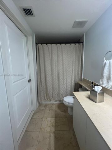 170 SE 14th St 2007, Miami, FL 33131