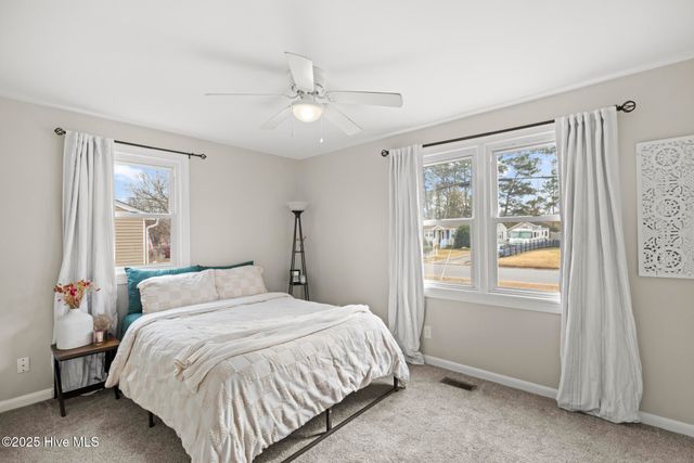 809 Barn Street, Jacksonville, NC 28540