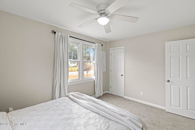 809 Barn Street, Jacksonville, NC 28540