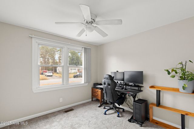 809 Barn Street, Jacksonville, NC 28540