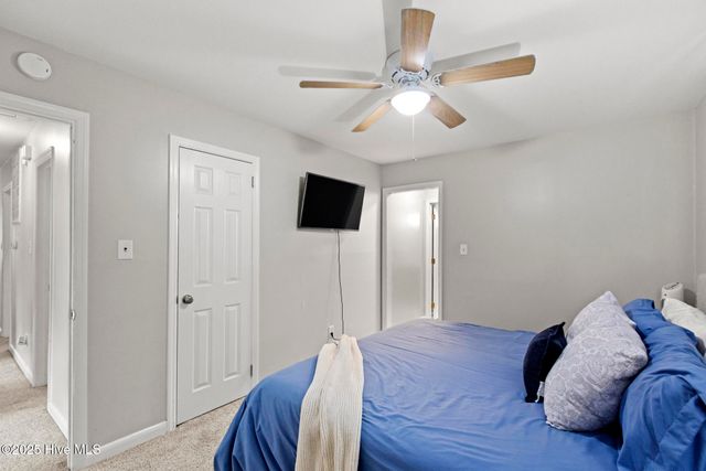 809 Barn Street, Jacksonville, NC 28540