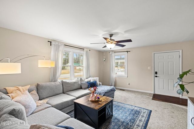 809 Barn Street, Jacksonville, NC 28540