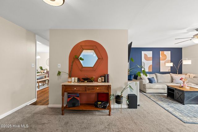 809 Barn Street, Jacksonville, NC 28540