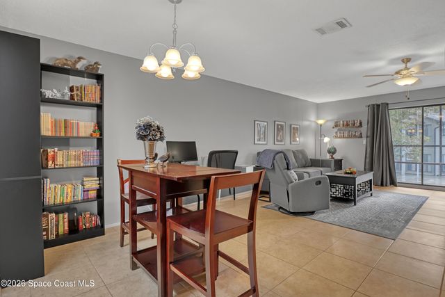 2323 Golf Lake Circle 1122, Melbourne, FL 32935