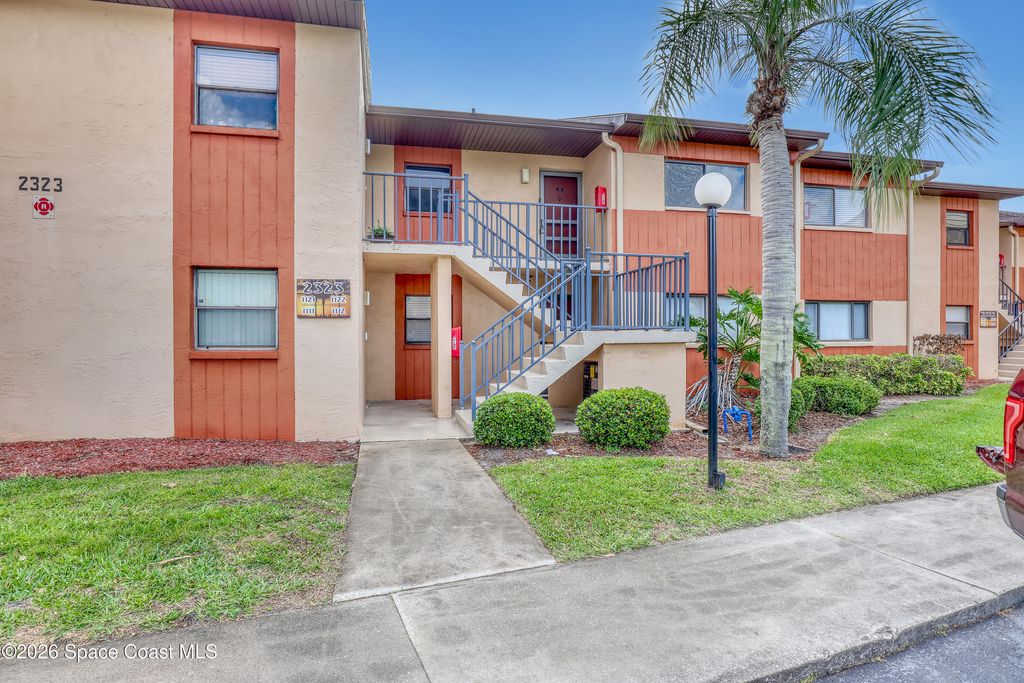 2323 Golf Lake Circle 1122, Melbourne, FL 32935