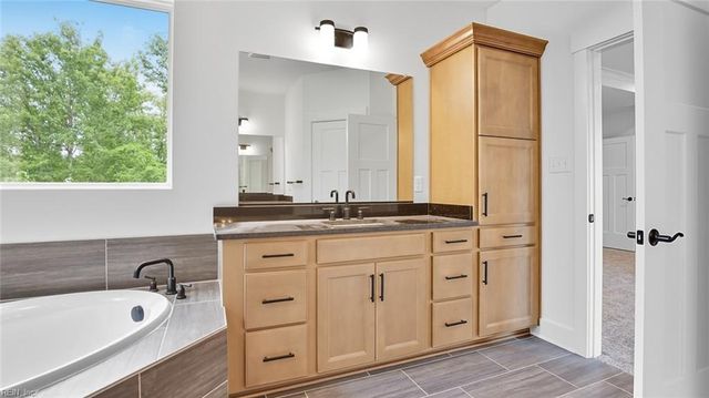 107 Purdie LN, Smithfield, VA 23430