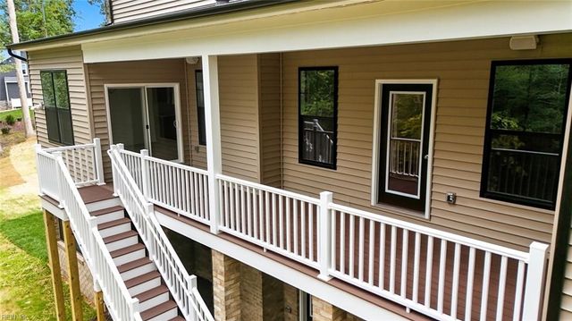 107 Purdie LN, Smithfield, VA 23430