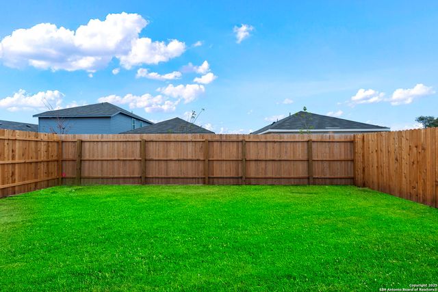 7107 Brownleaf Dr, San Antonio, TX 78227