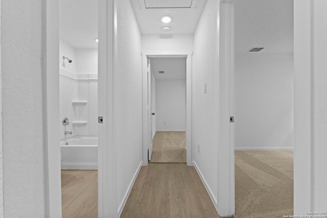 7107 Brownleaf Dr, San Antonio, TX 78227