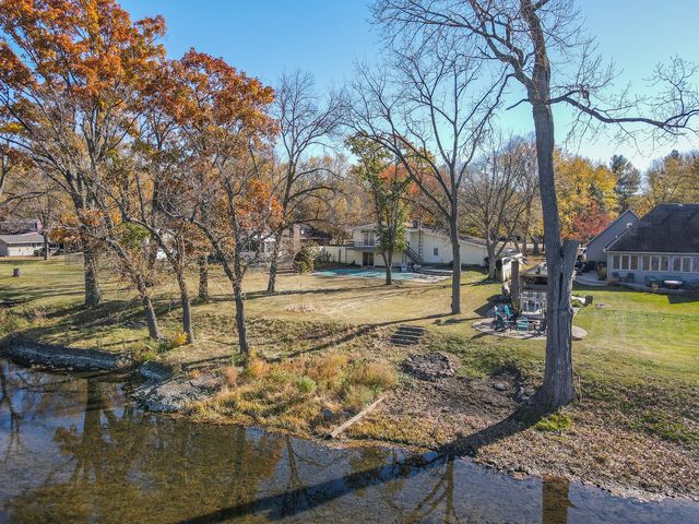 1752 Bittersweet Drive, St. Anne, IL 60964