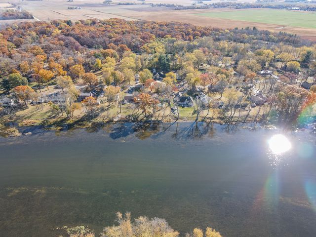 1752 Bittersweet Drive, St. Anne, IL 60964