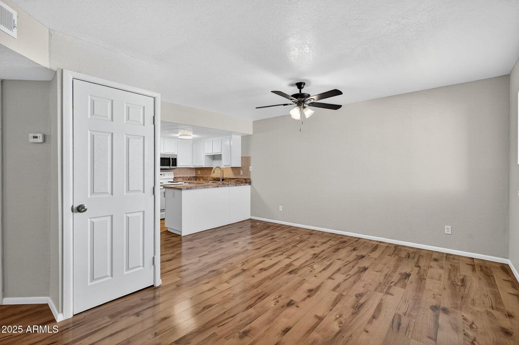 21622 N 23RD Avenue B 304, Phoenix, AZ 85027