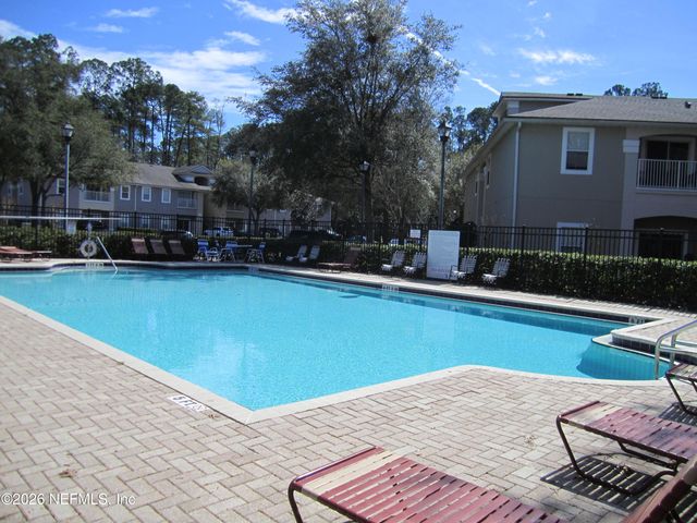 6093 MAGGIES Circle 115, Jacksonville, FL 32244