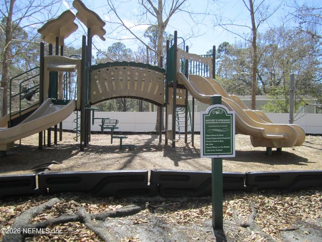 6093 MAGGIES Circle 115, Jacksonville, FL 32244