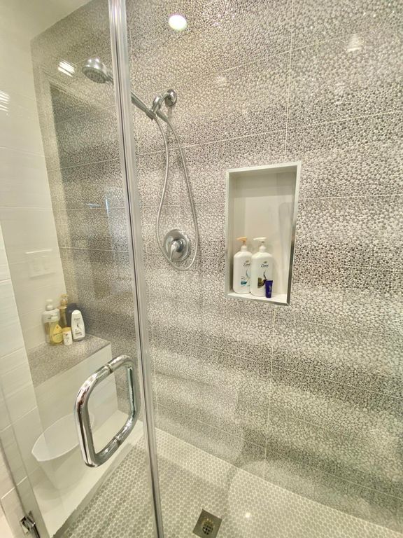 68 Stratford E, West Palm Beach, FL 33417