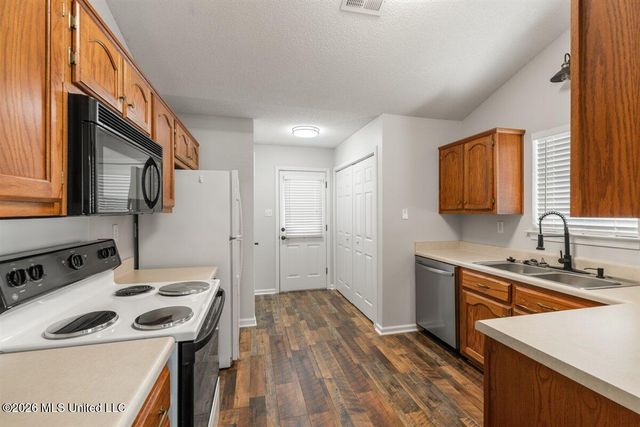 5428 Bradley Drive, Southaven, MS 38671
