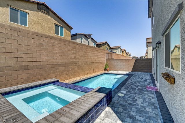 8351 Gold River Court, Las Vegas, NV 89113