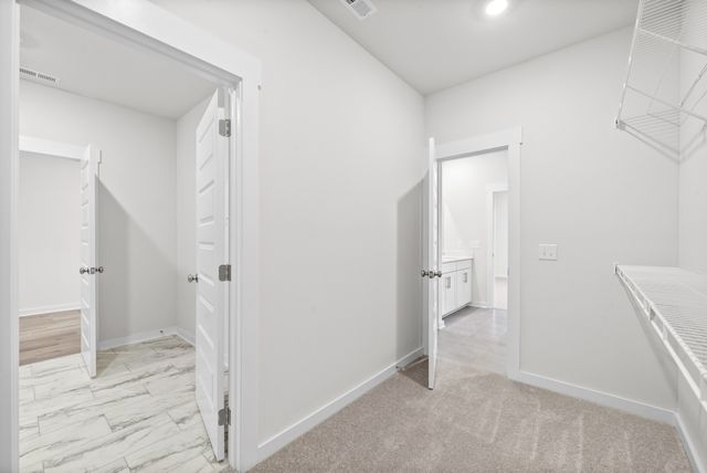 319 Lacewing Ln, Clarksville, TN 37043