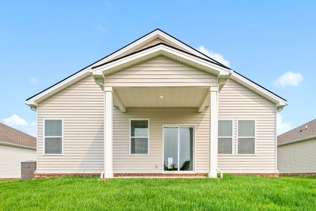 319 Lacewing Ln, Clarksville, TN 37043