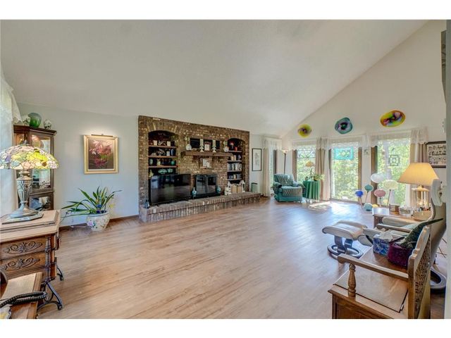 723 Glenna Drive, Hudson, WI 54016
