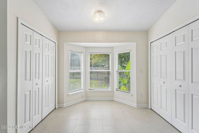 3307 INTERNATIONAL VILLAGE Court, Jacksonville, FL 32277